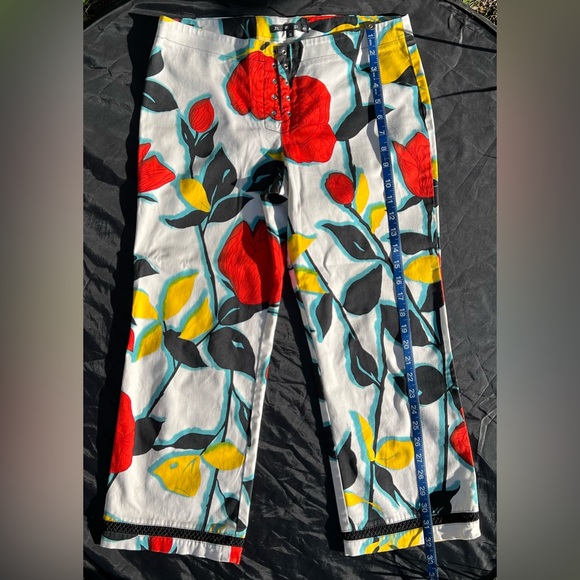 Hype Floral Print Capri Pants (8) - Picture 12 of 17